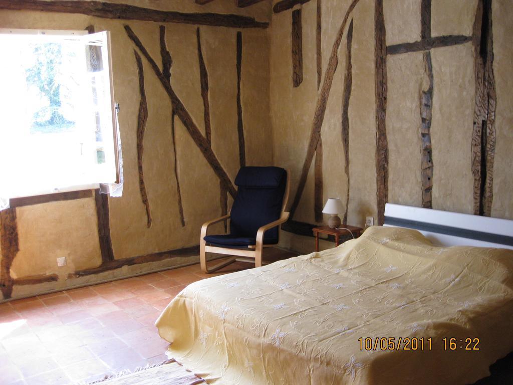 Bed and Breakfast Relais Du Haget Cravenceres Zewnętrze zdjęcie